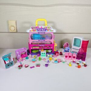 Shopkins Huge Bundle: Tall Mall, So Cool Fridge Playsets & 30+ Figures